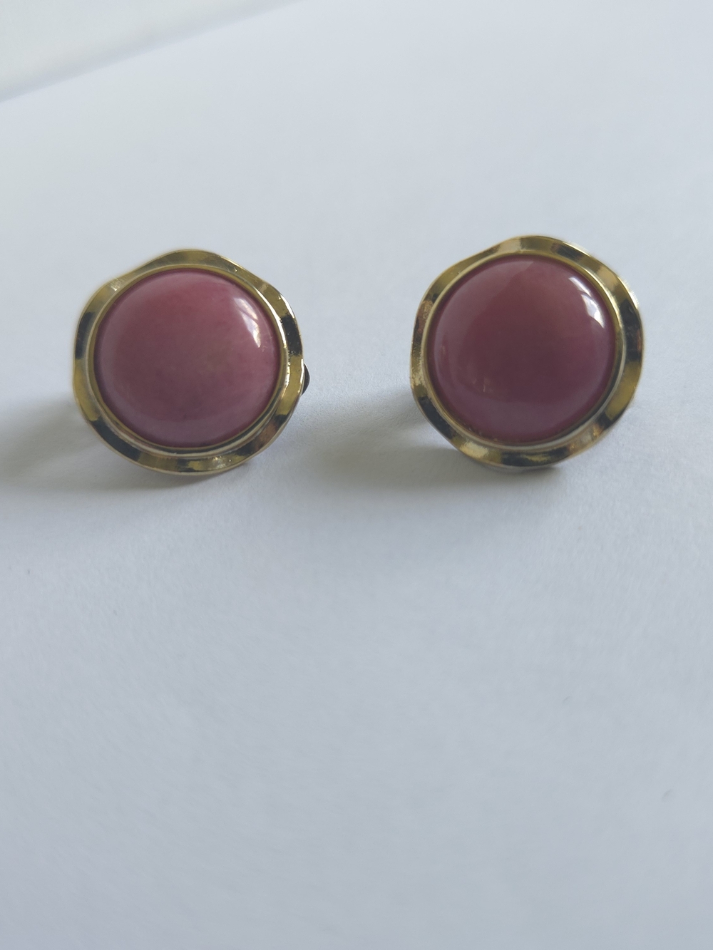 Vintage 1980s Mauve Pink Cabochon Clip On Earrings